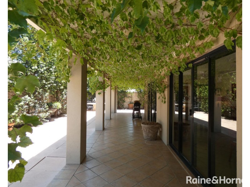 5 Melaleuca Close, Moree NSW 2400