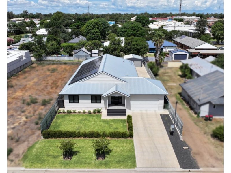 18 CHESTER STREET, Moree NSW 2400