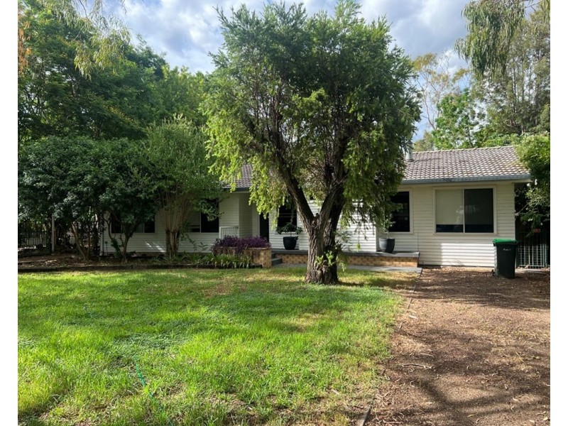 11 Tirzah Street, Moree NSW 2400