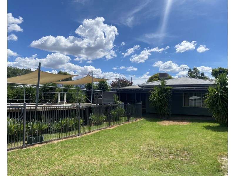 54 Oak street, Moree NSW 2400
