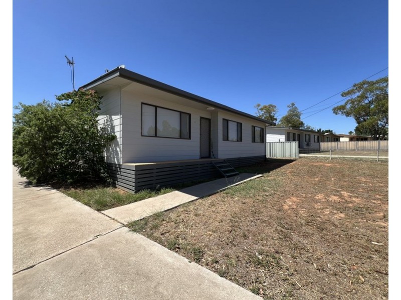 1/38 Black Prince Drive, Lightning Ridge NSW 2834