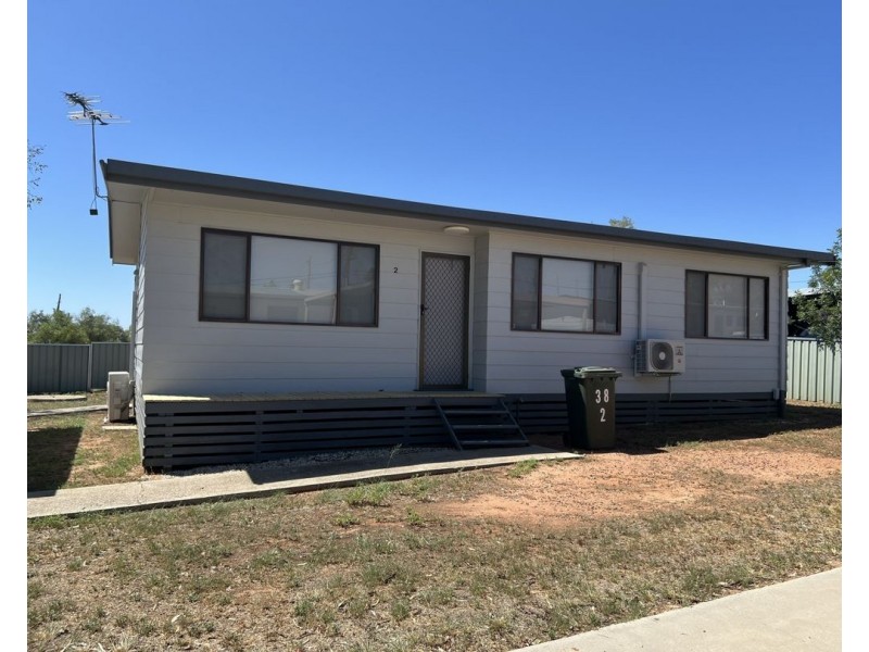 2/38 Black Prince Drive, Lightning Ridge NSW 2834