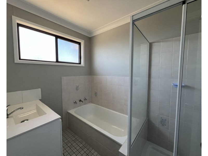 2/38 Black Prince Drive, Lightning Ridge NSW 2834