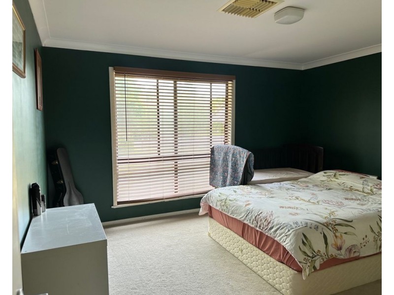 6 Myall Place, Moree NSW 2400