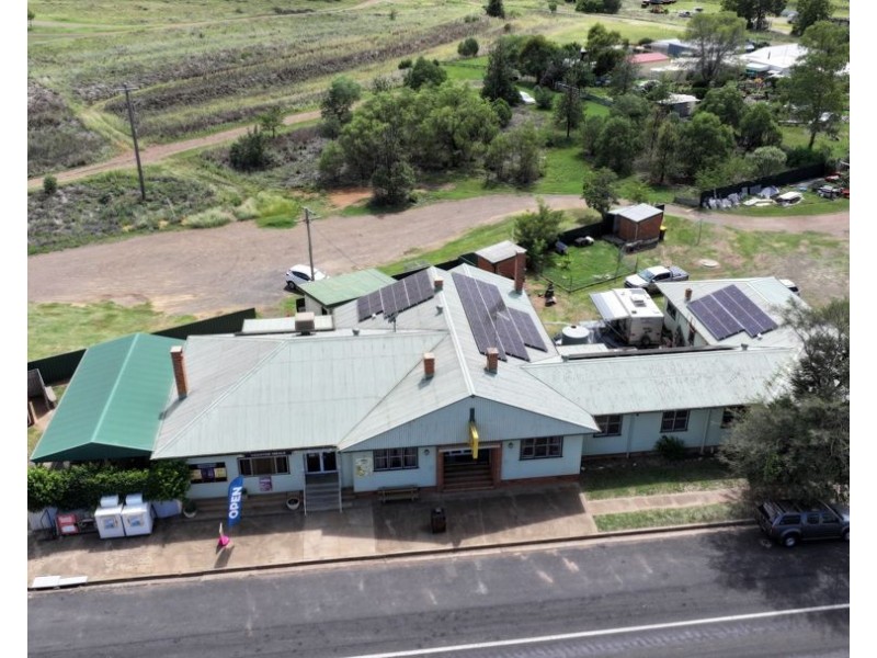 16 Railway Parade, Gravesend NSW 2401