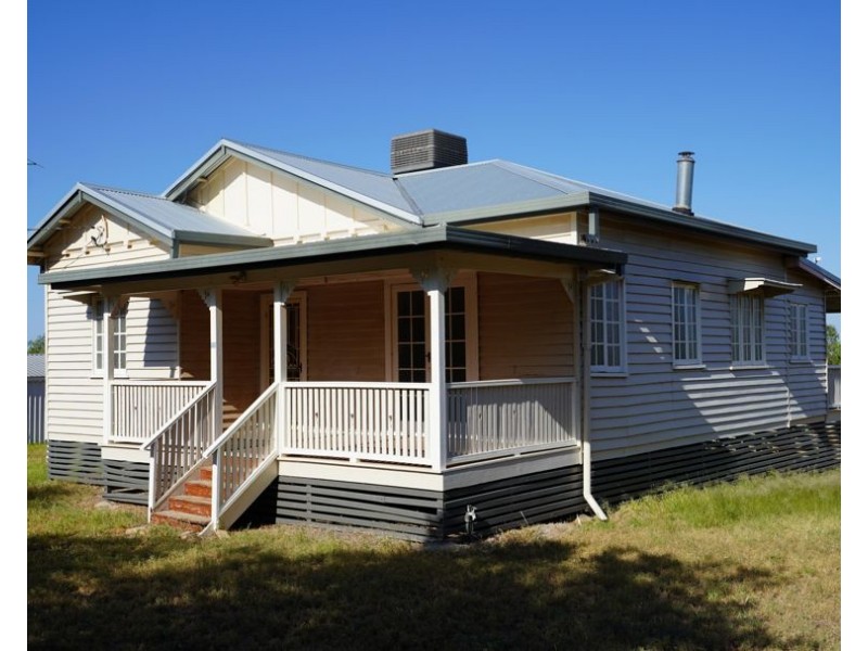 19 Gurley Street, Bellata NSW 2397