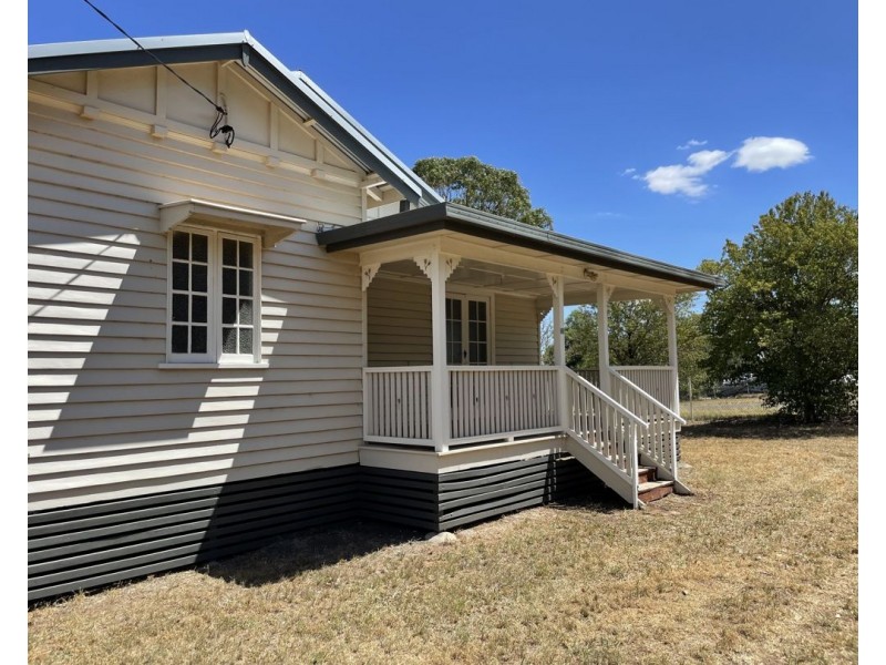 19 Gurley Street, Bellata NSW 2397
