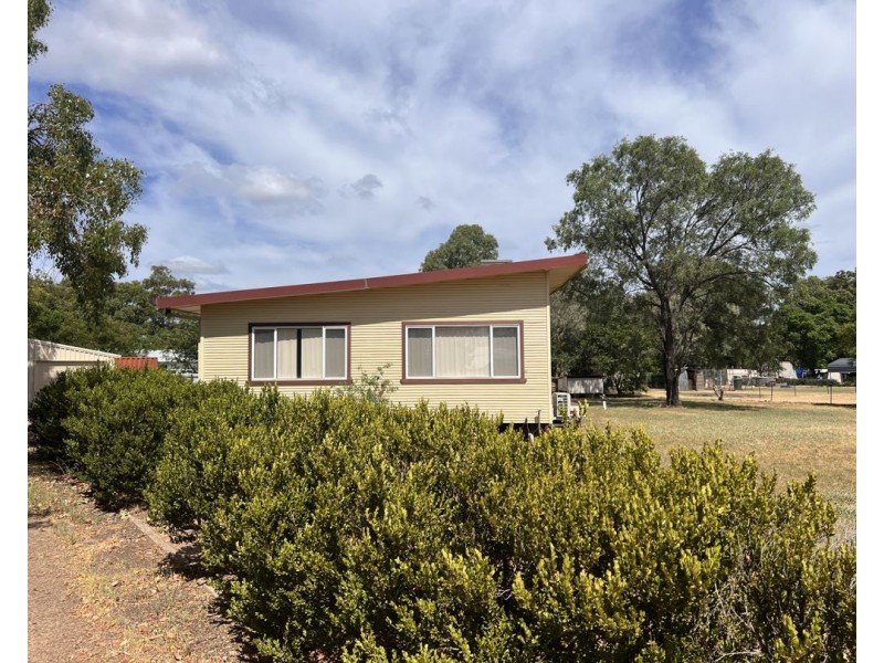 10 Hugh ST, Ashley NSW 2400