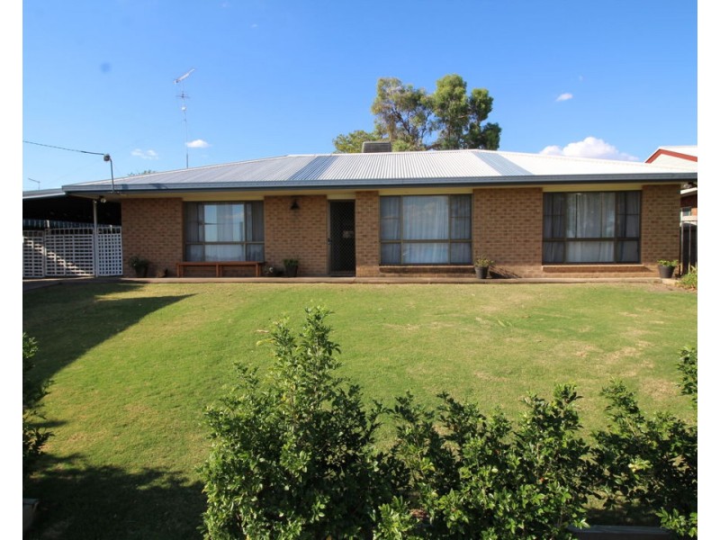 32 Boland Drive, Moree NSW 2400