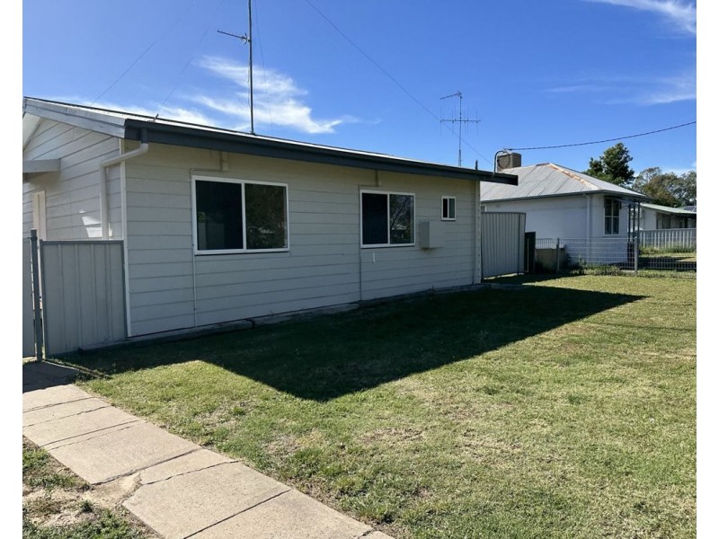 27 Namoi Street, Walgett NSW 2832