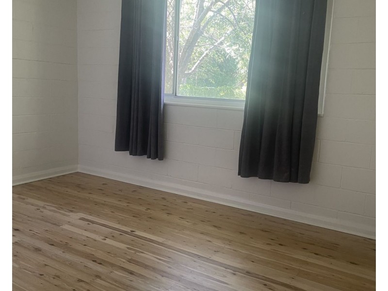 4/4 Queen street, Moree NSW 2400