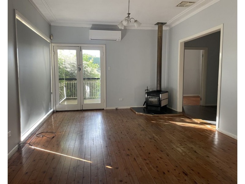 2 Mackenzie street, Moree NSW 2400