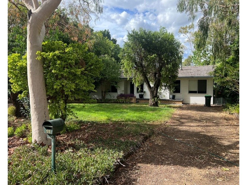 11 Tirzah Street, Moree NSW 2400