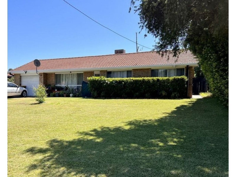 15 Helensvale Avenue, Moree NSW 2400