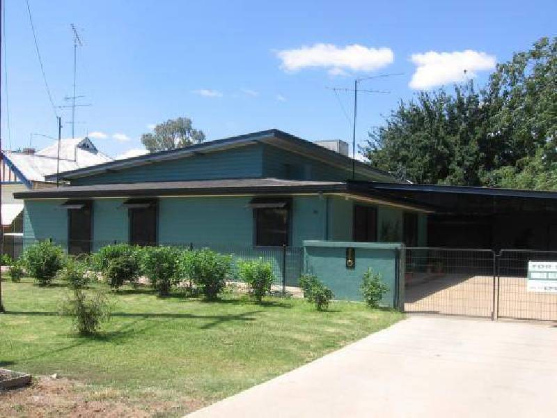 32 Boston Street, Moree NSW 2400