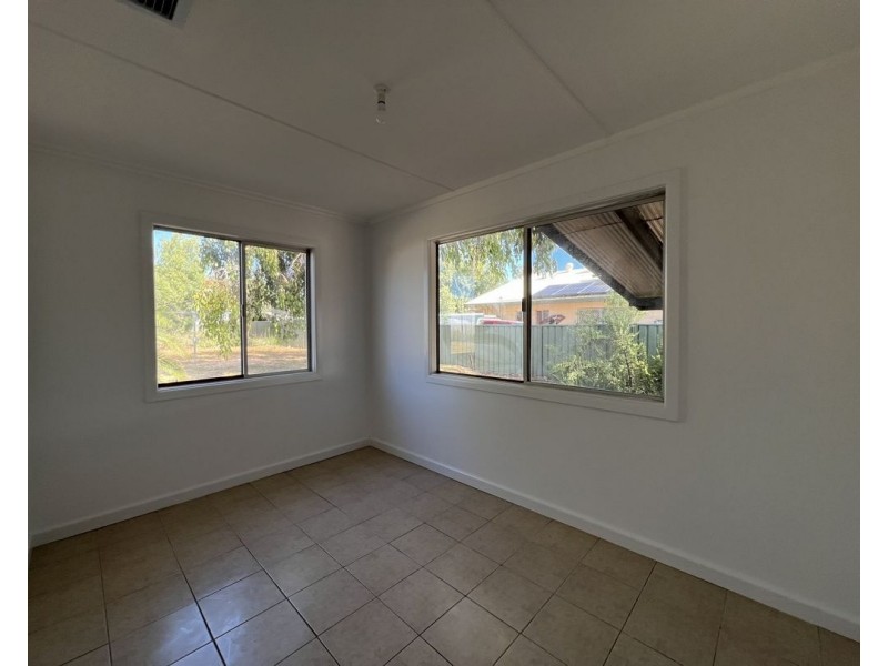 14 Matrix Street, Lightning Ridge NSW 2834