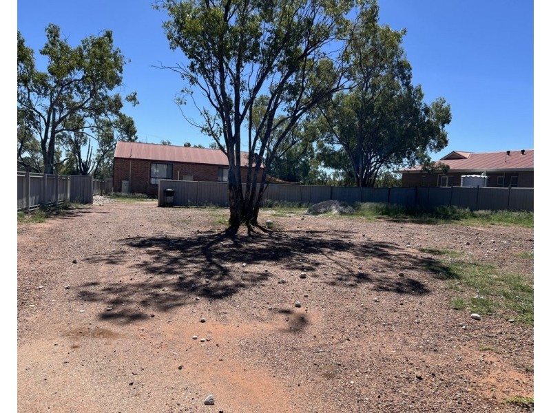 38 Fantasia Street, Lightning Ridge NSW 2834