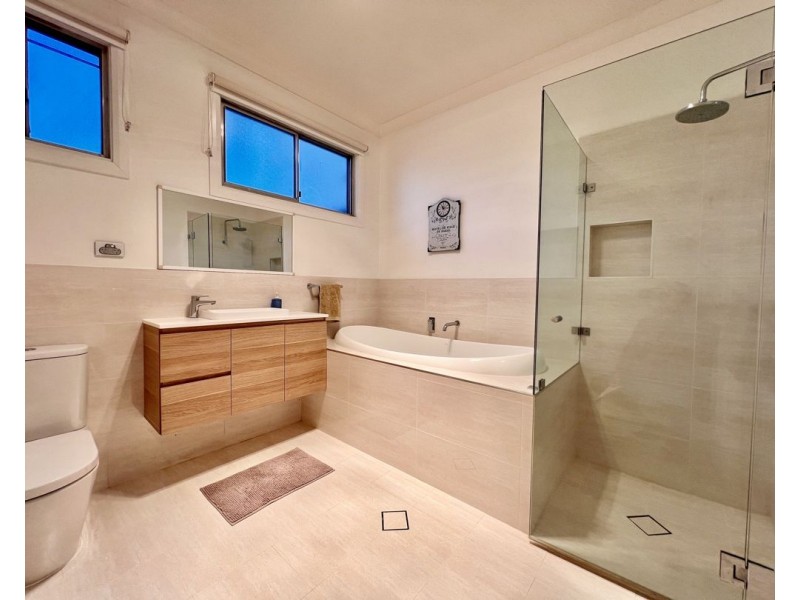 13 Lucksall Street, Moree NSW 2400