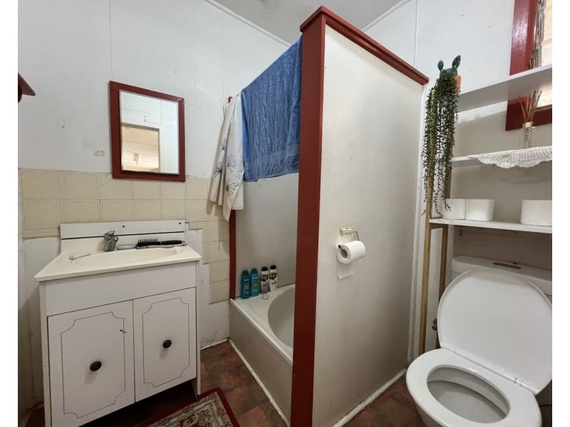 16 Gem Street, Lightning Ridge NSW 2834