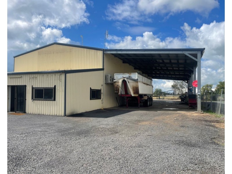 23 Des Young Drive, Moree NSW 2400