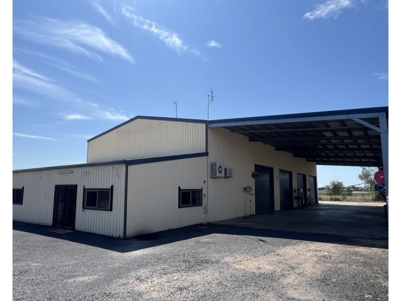 5 Des Young Drive, Moree NSW 2400