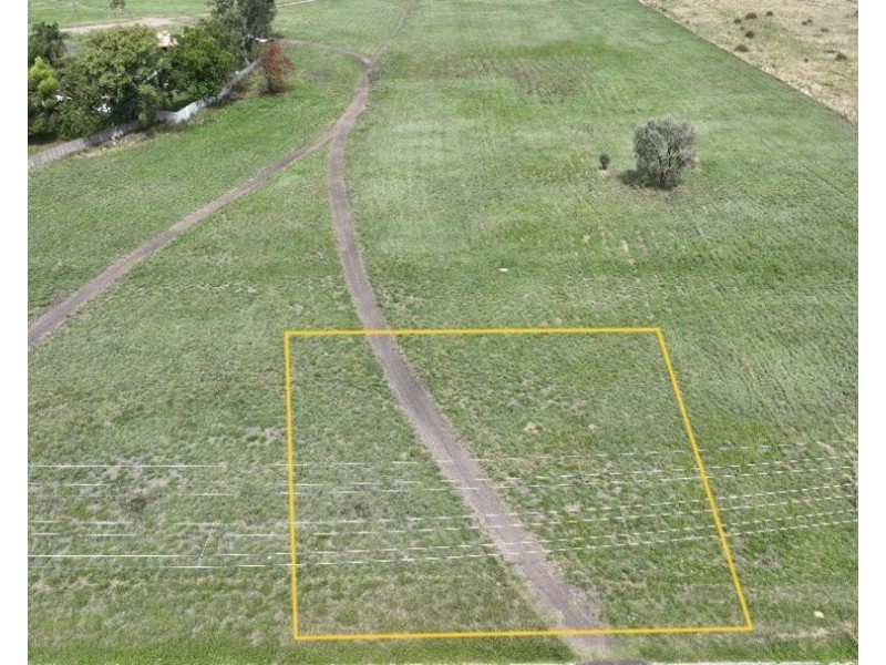 100 Jones Avenue, Moree NSW 2400