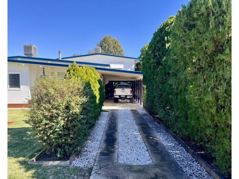 13 Lucksall ST, Moree NSW 2400