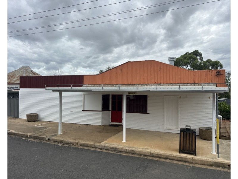 51 Railway Parade, Gravesend NSW 2401