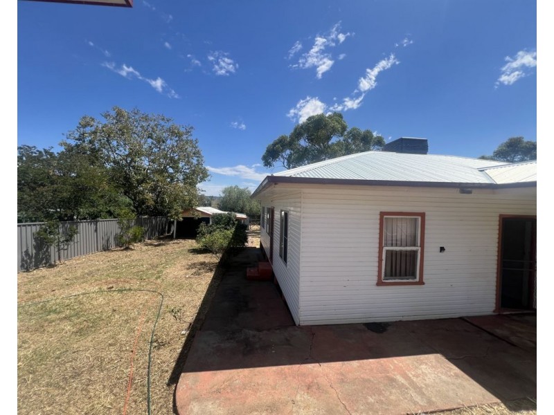 51 Railway Parade, Gravesend NSW 2401