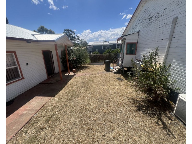 51 Railway Parade, Gravesend NSW 2401
