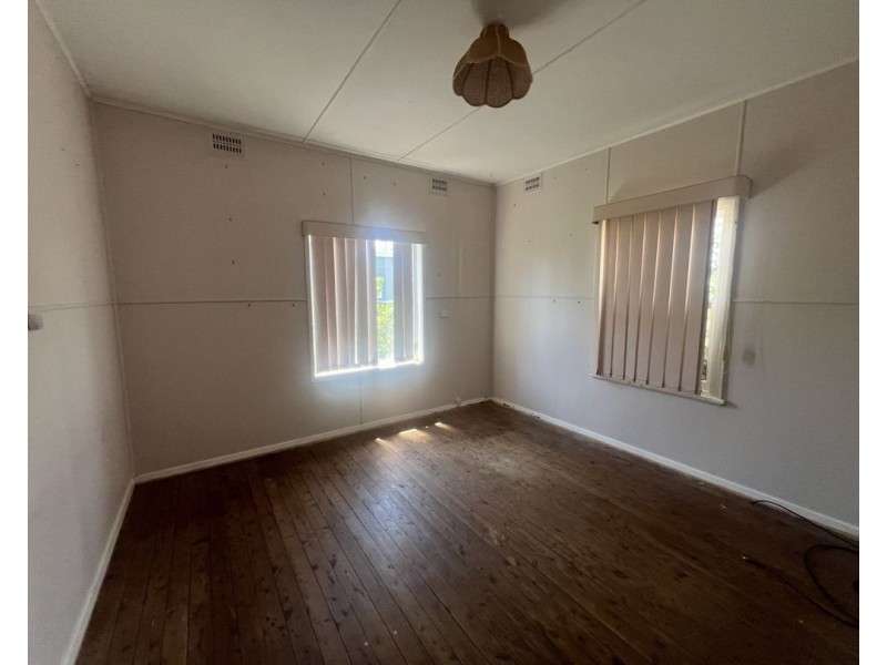 51 Railway Parade, Gravesend NSW 2401