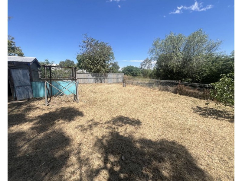 51 Railway Parade, Gravesend NSW 2401
