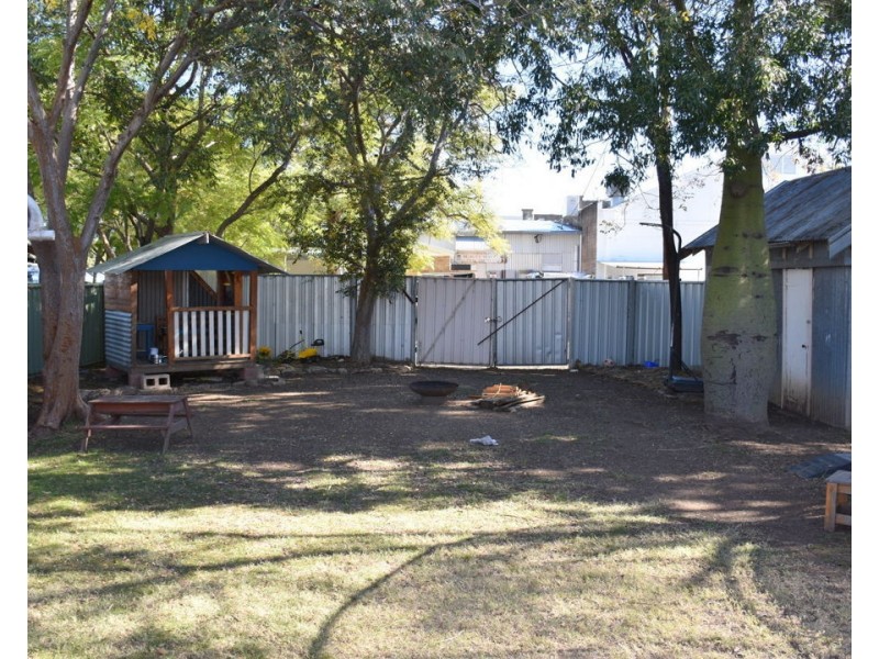 11 Frome Street, Moree NSW 2400