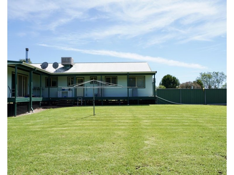 30 Mallee Road, Moree NSW 2400