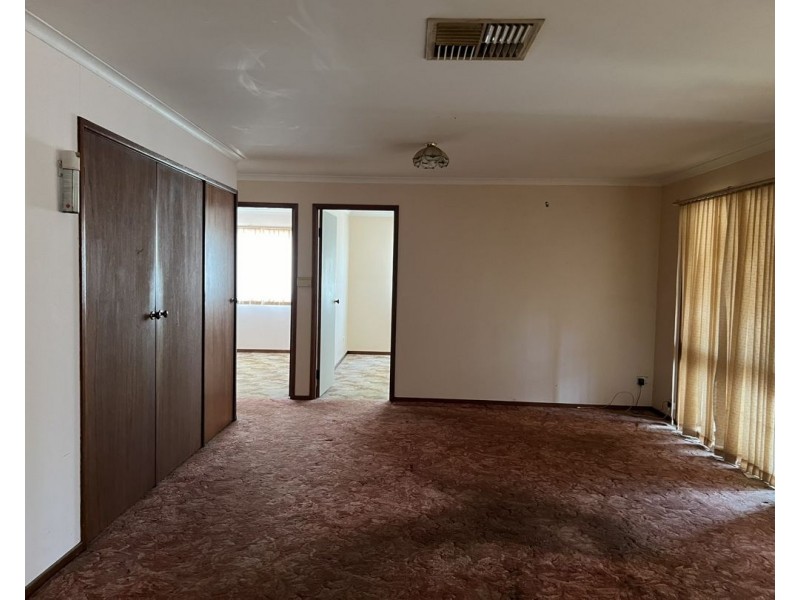 23 Black Prince Drive, Lightning Ridge NSW 2834