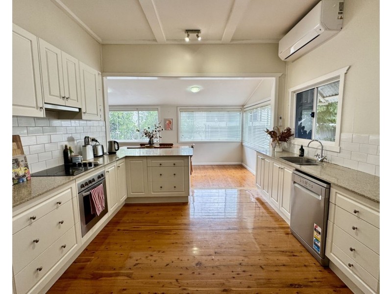 17 Edward Street, Moree NSW 2400