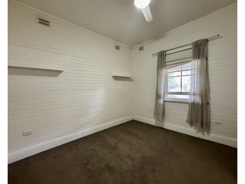 17 Edward Street, Moree NSW 2400