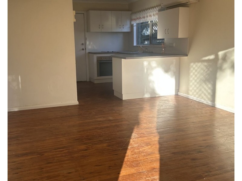 2 4 Condor Crescent, Moree NSW 2400