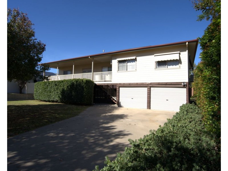 14 WARATAH STREET, Moree NSW 2400