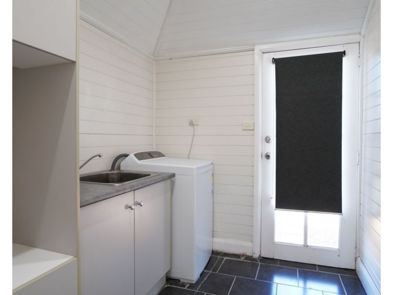 10 Auburn St, Moree NSW 2400
