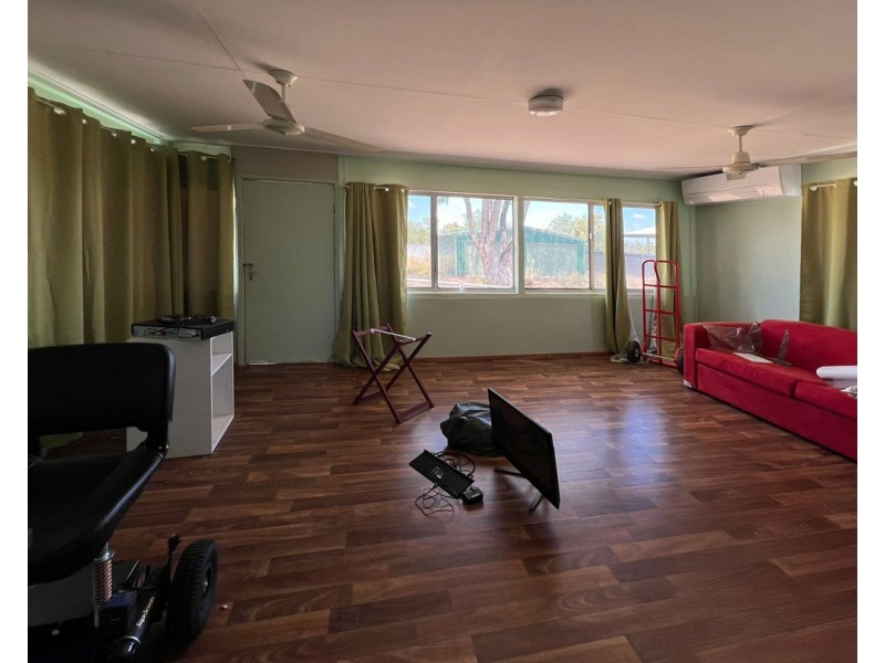 19 Fantasia Street, Lightning Ridge NSW 2834