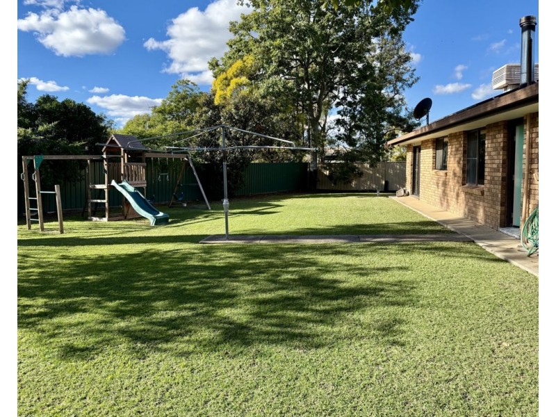 4 Julia Place, Moree NSW 2400