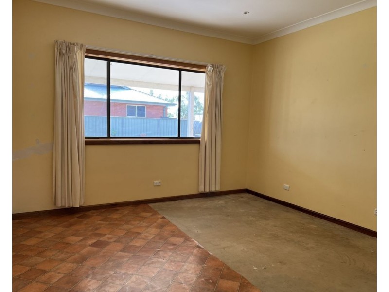 54 Nettleton Drive, Lightning Ridge NSW 2834