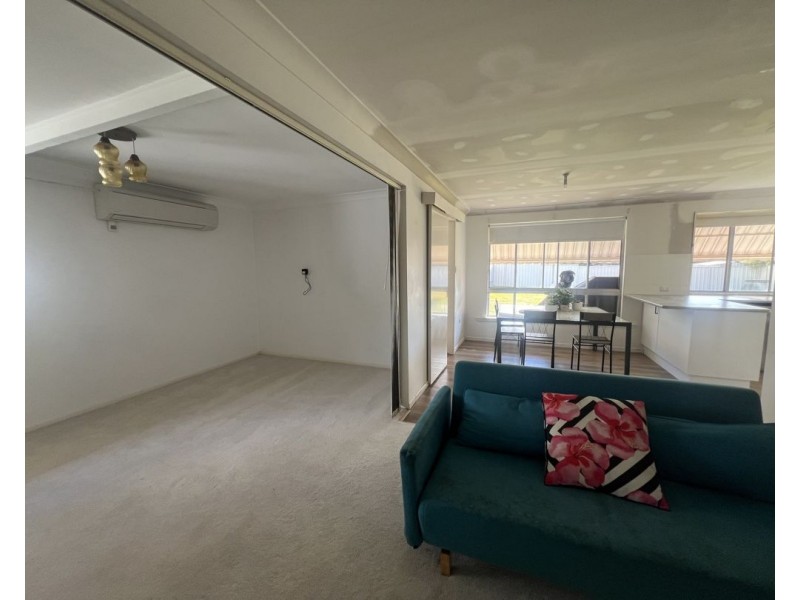 33 Kamilaroi Drive, Moree NSW 2400