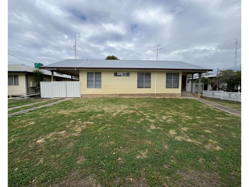 17 Gilbert Street, Walgett NSW 2832
