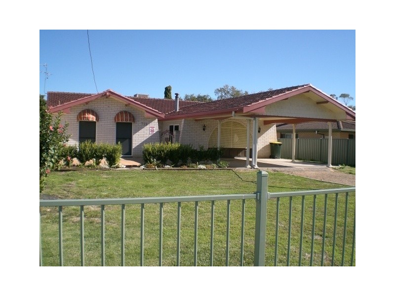 379 Chester Street, Moree NSW 2400