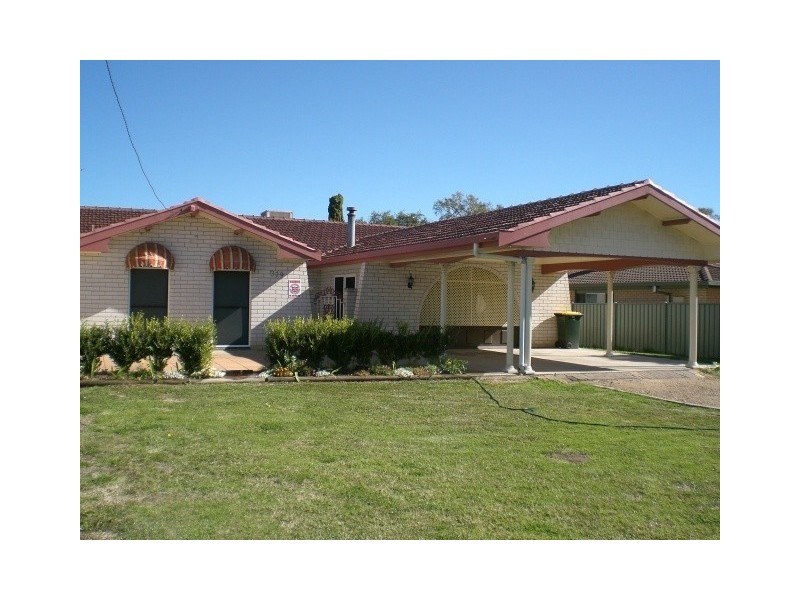 379 Chester Street, Moree NSW 2400