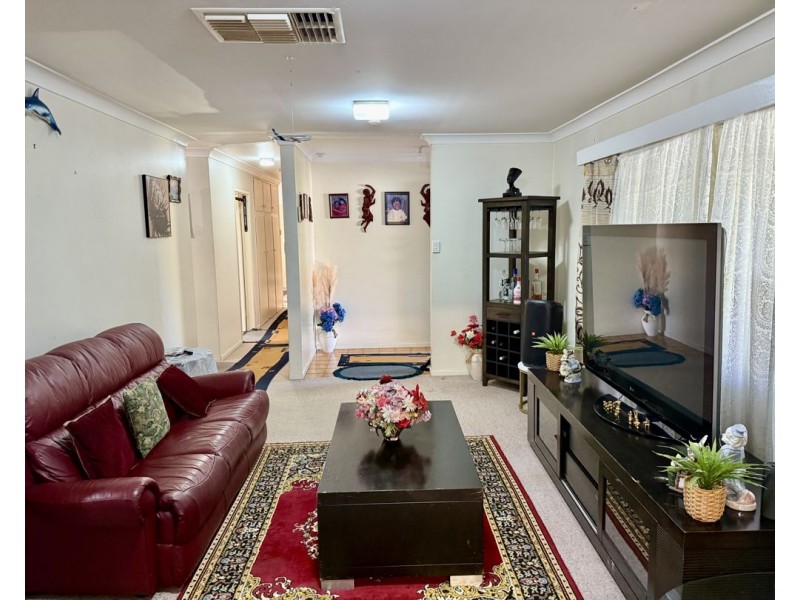 2 Warrina Crescent, Moree NSW 2400