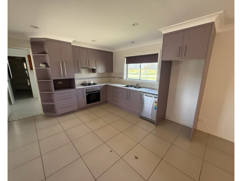 2 Bullus Drive, Moree NSW 2400