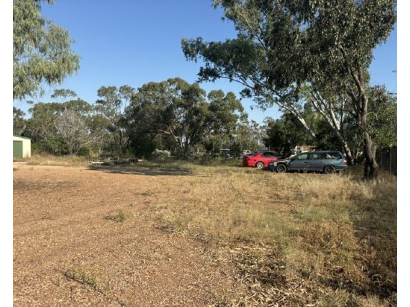 26 Nobby Road, Lightning Ridge NSW 2834